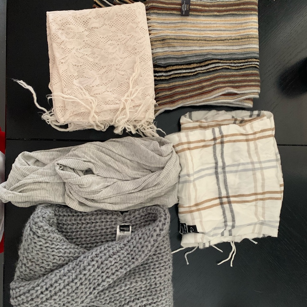 Women’s Scarves